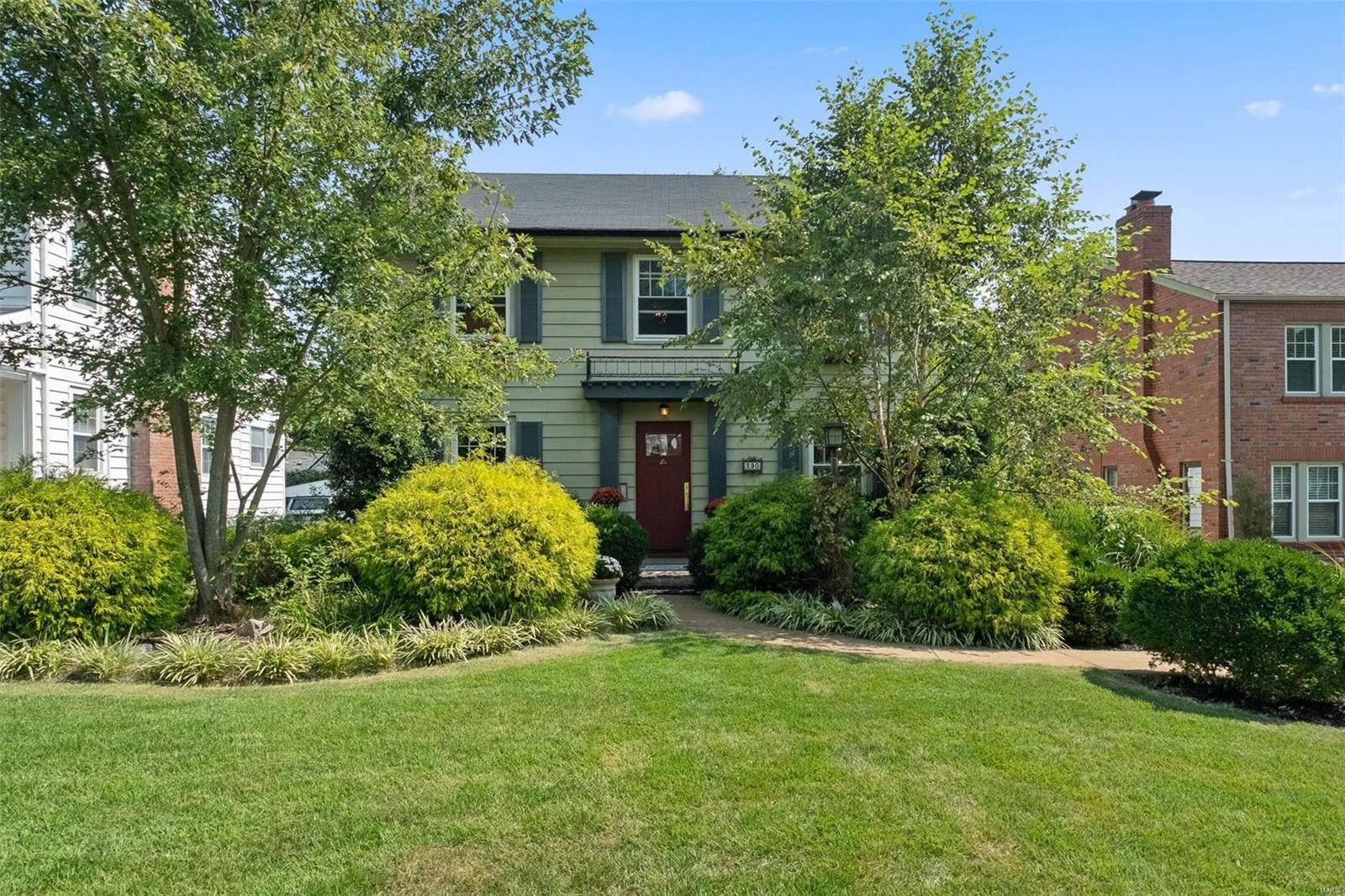 290 Parkland Avenue