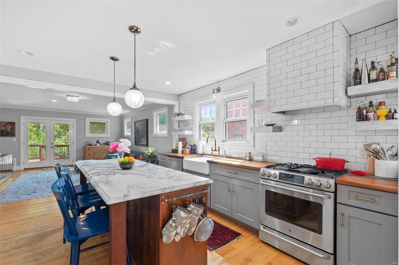 290 Parkland Avenue