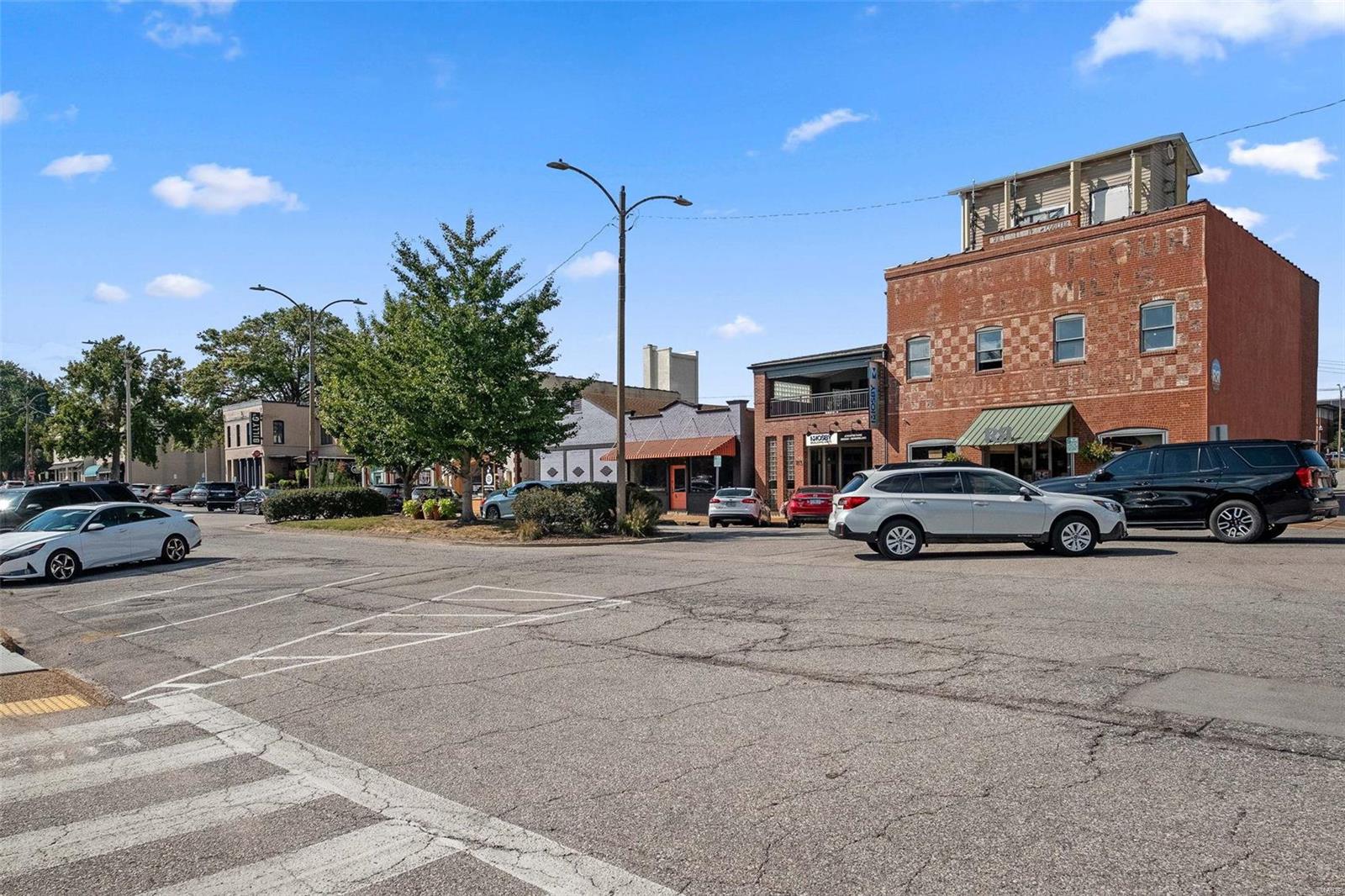 290 Parkland Avenue
