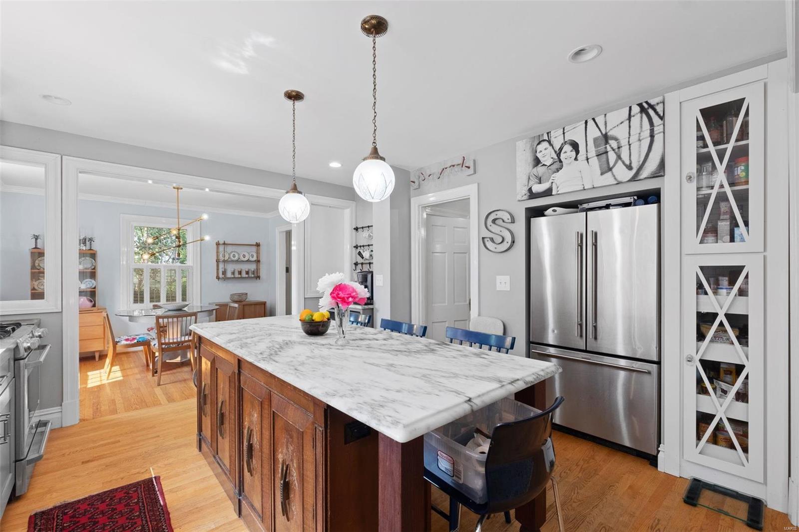 290 Parkland Avenue