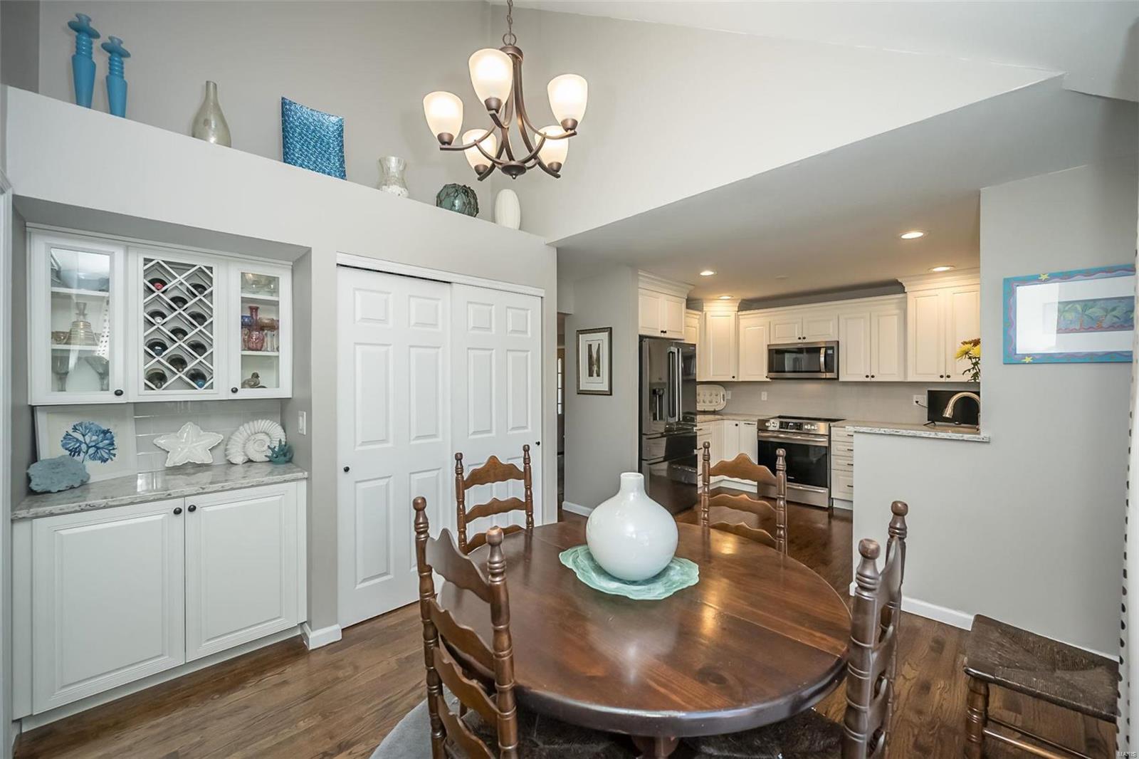 6 Redstart Court