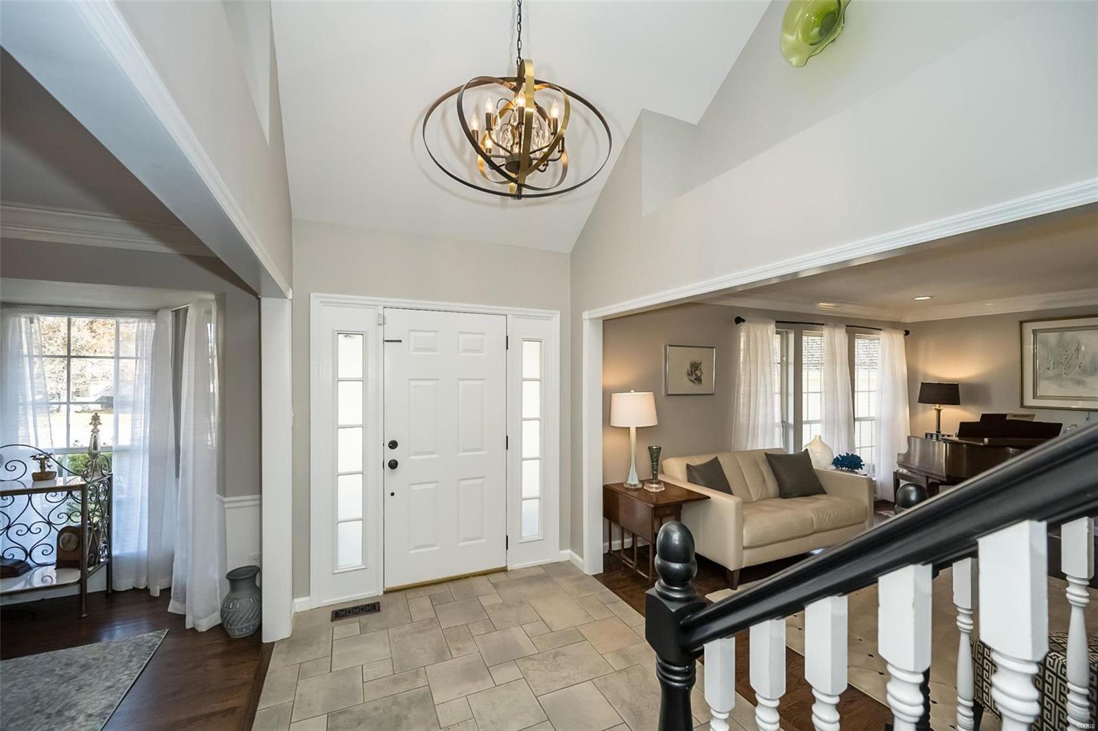 6 Redstart Court