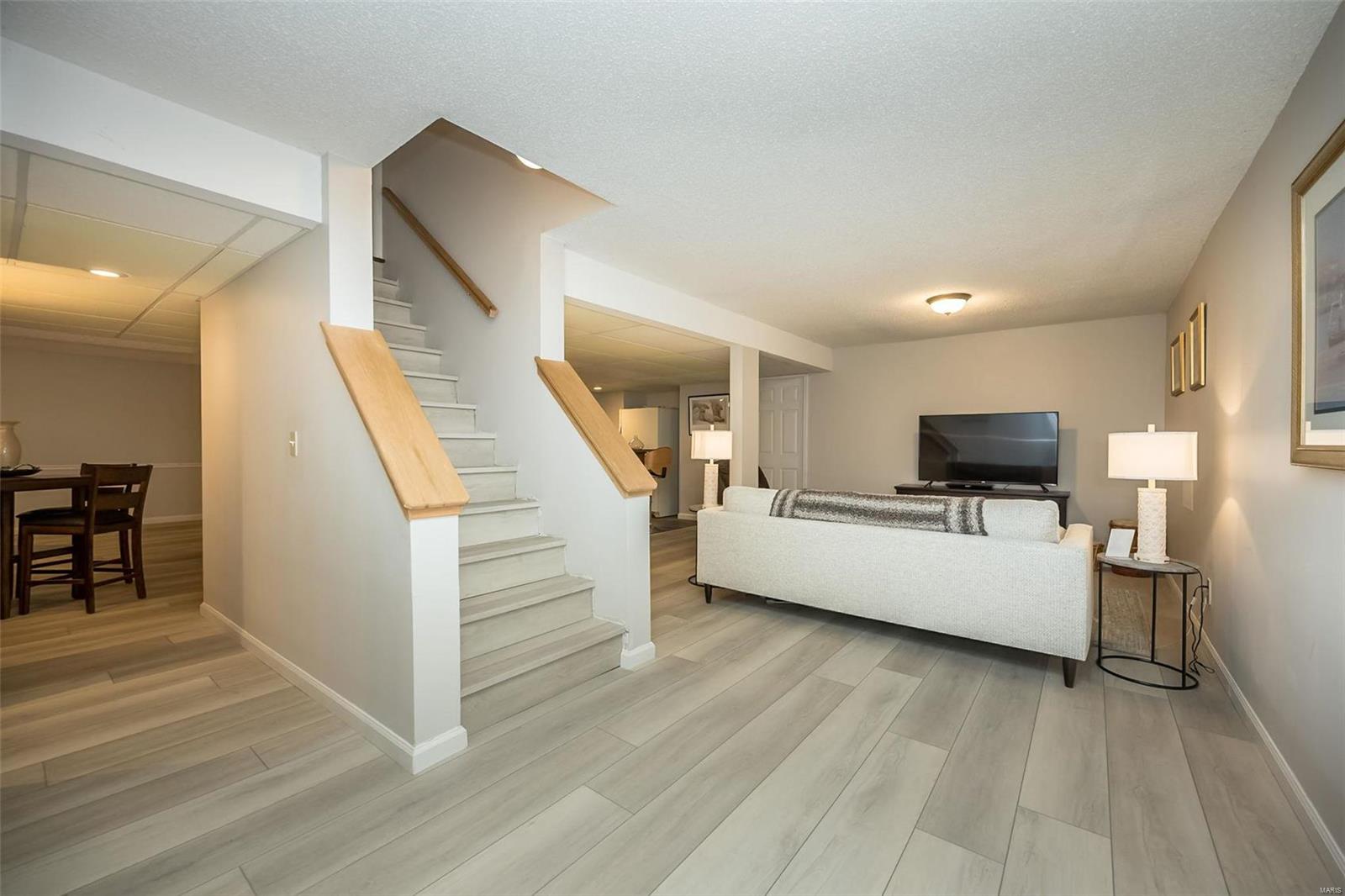 6 Redstart Court