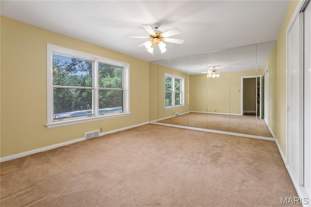 17 Country Aire Drive