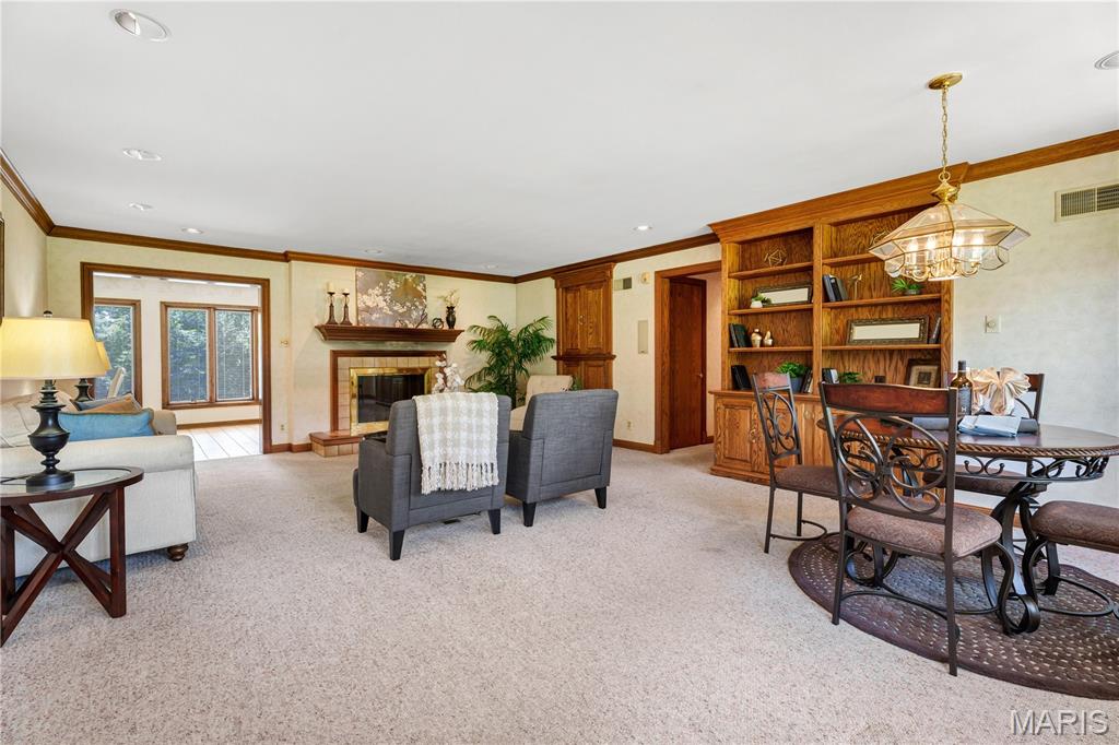 17 Country Aire Drive