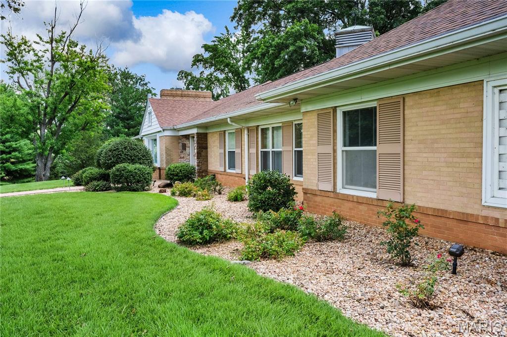 17 Country Aire Drive