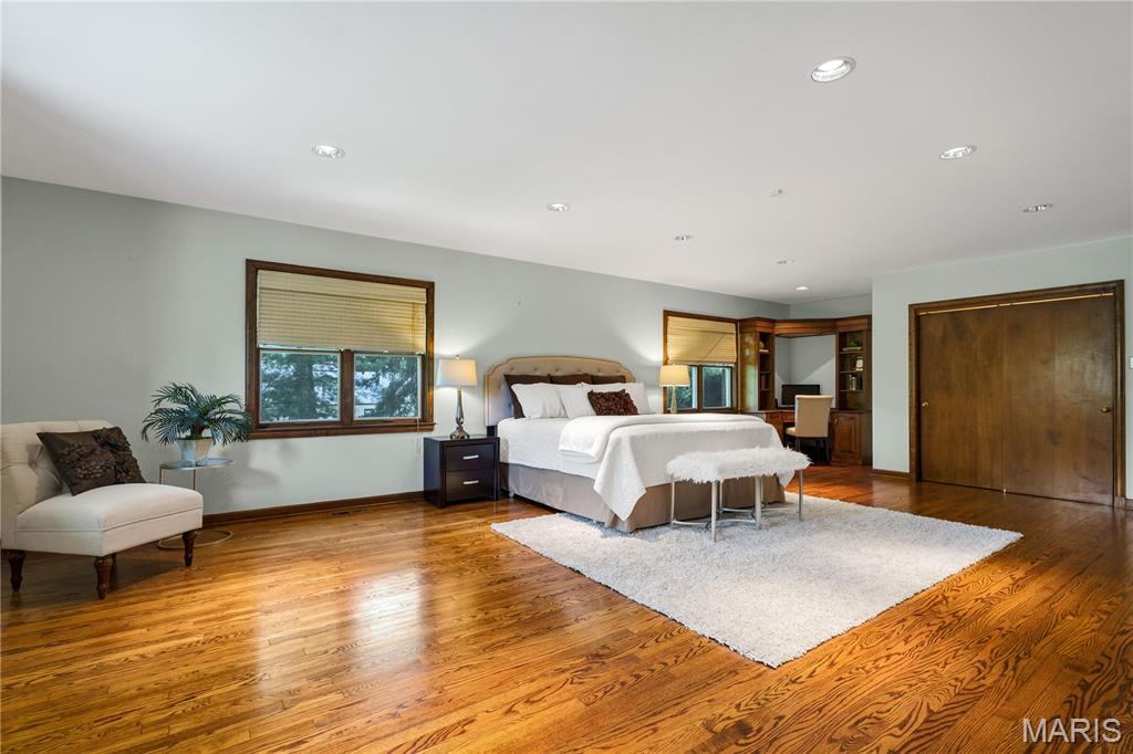 17 Country Aire Drive