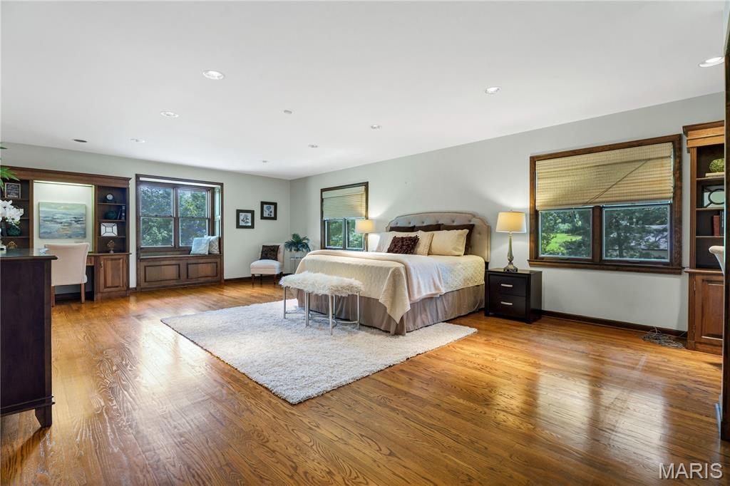 17 Country Aire Drive