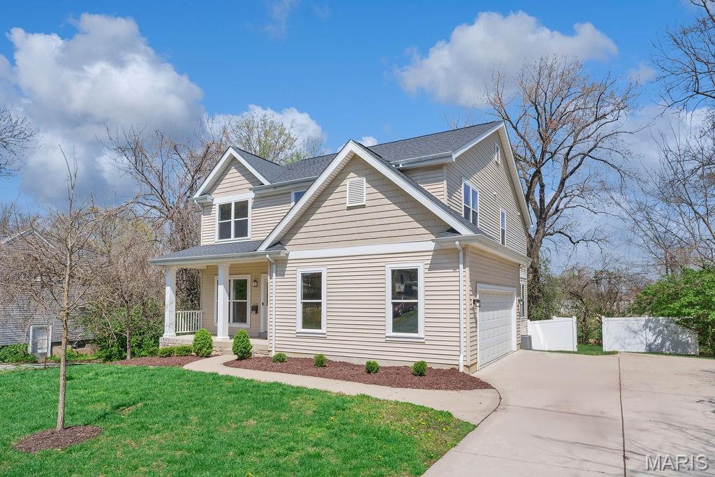 125 W Thornton Avenue