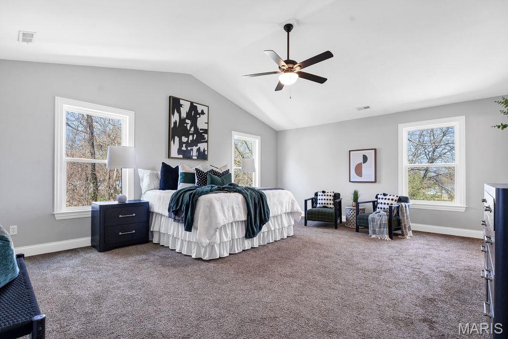 125 W Thornton Avenue