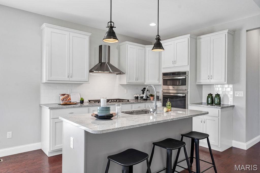 125 W Thornton Avenue