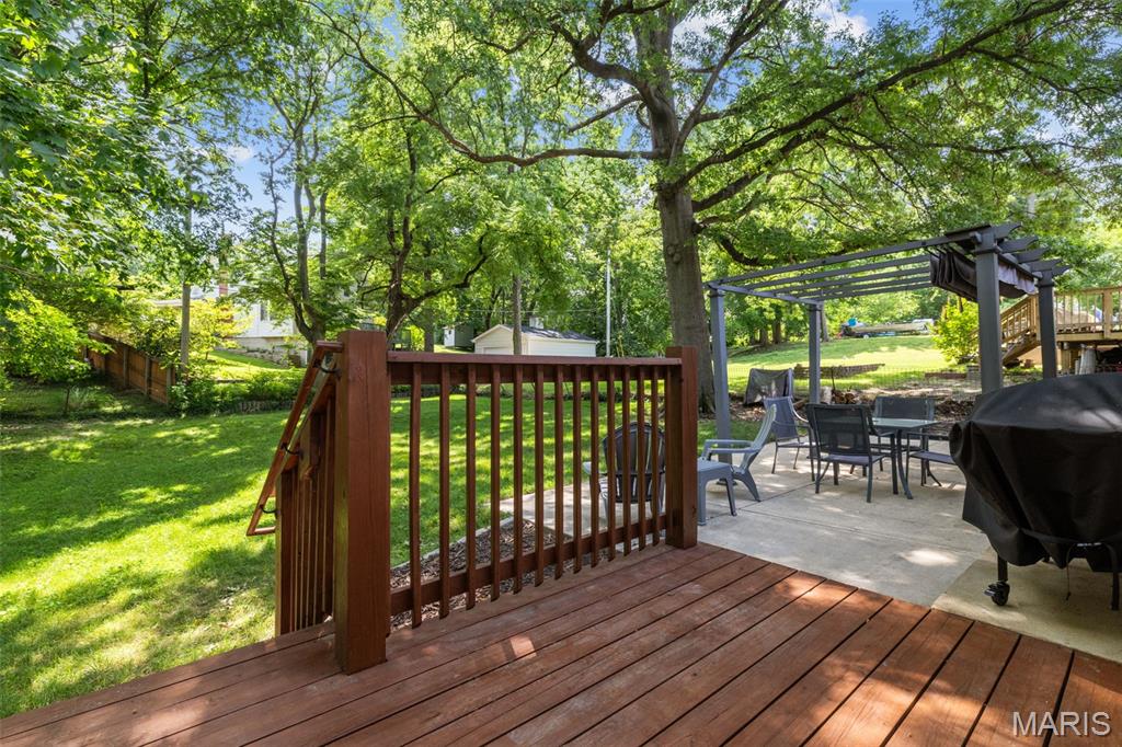 608 N Laclede Station Road