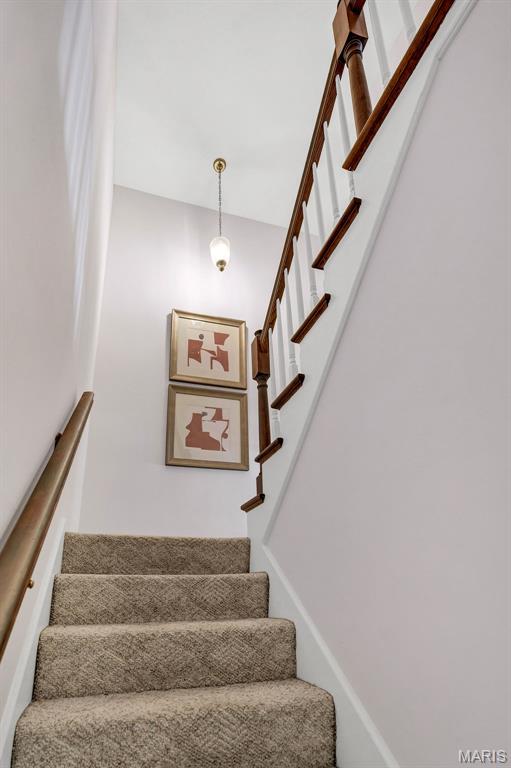 1074 Brooksgate Manor Drive