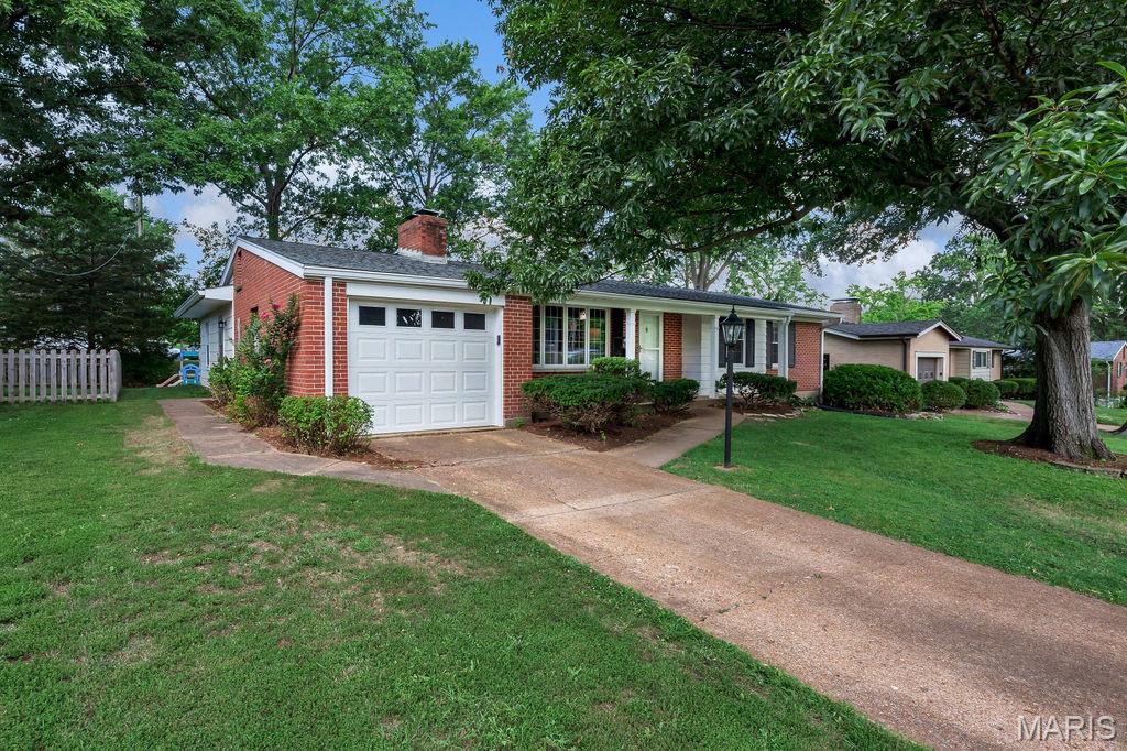 1205 Laven Del Lane