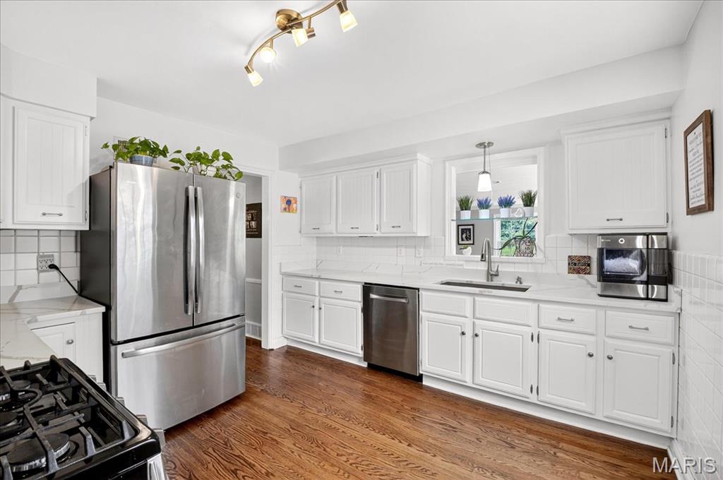 1239 Carol Ann Place