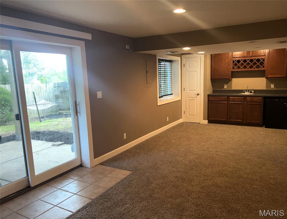 990 Imperial Point