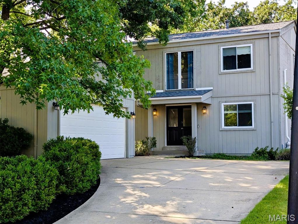 990 Imperial Point