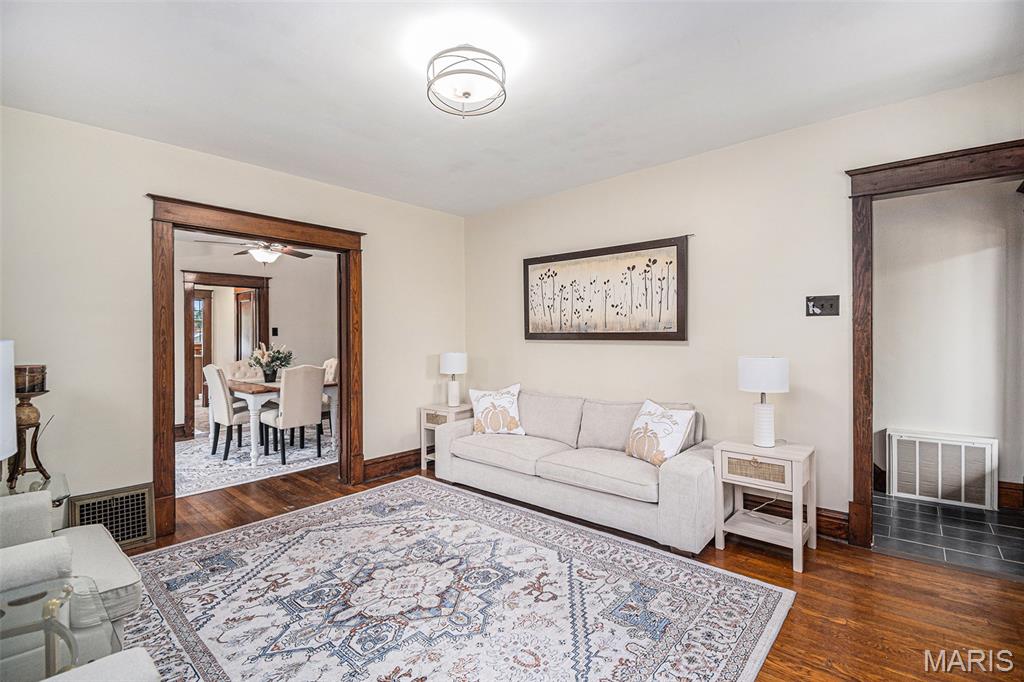 5608 Devonshire Avenue