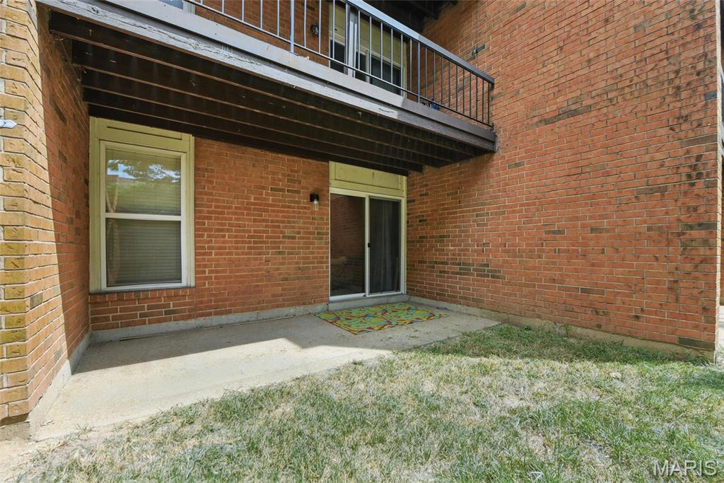 1968 Greenglen Drive Unit: 102