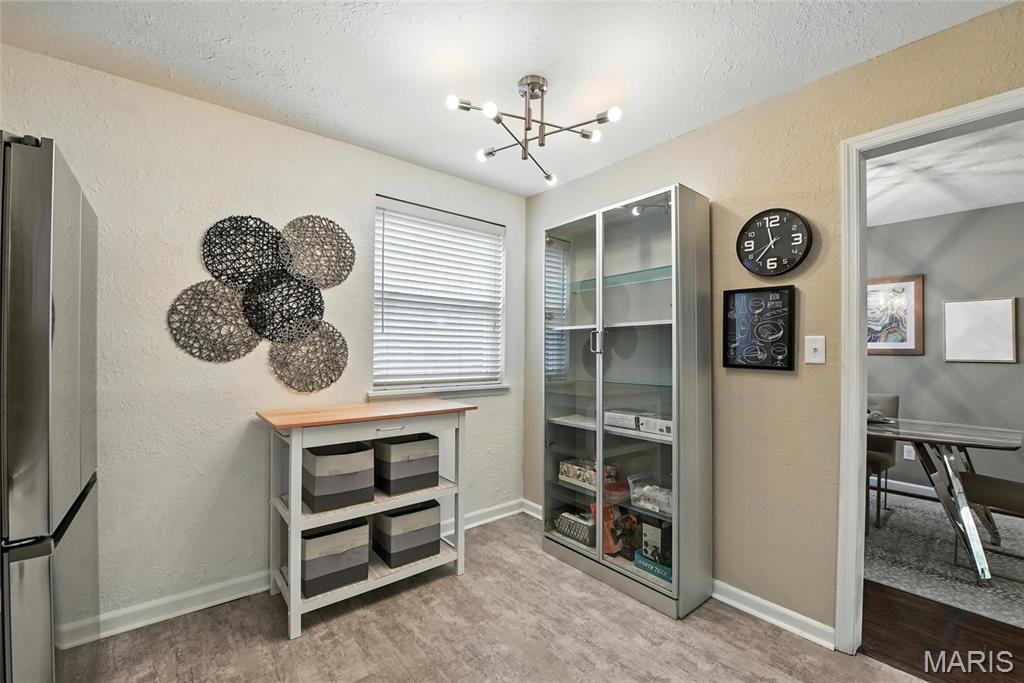 1968 Greenglen Drive Unit: 102
