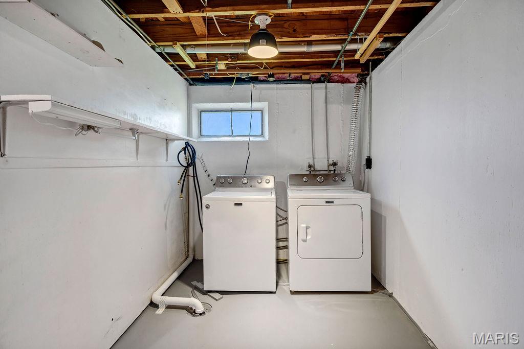 1064 Barry Court