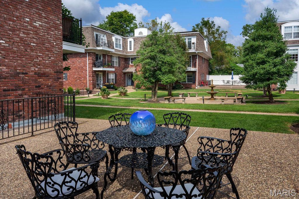528 N Kirkwood Road Unit: 3B