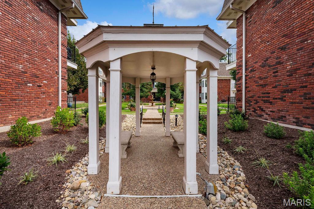 528 N Kirkwood Road Unit: 3B