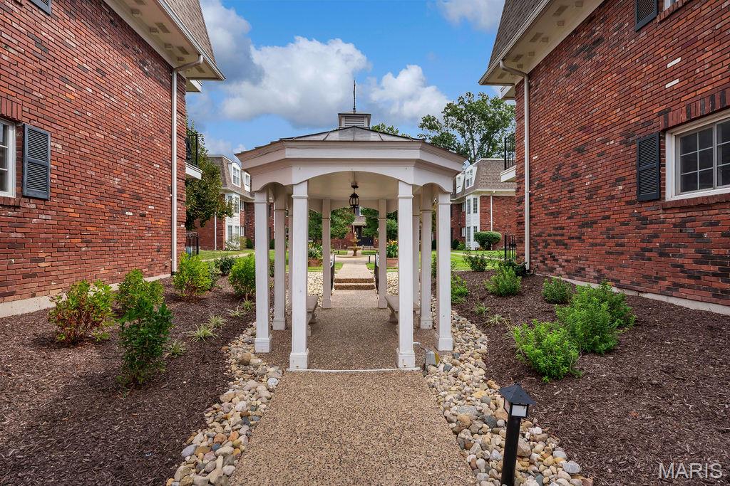 528 N Kirkwood Road Unit: 3B