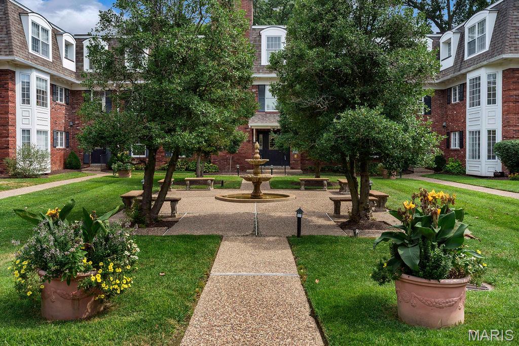 528 N Kirkwood Road Unit: 3B
