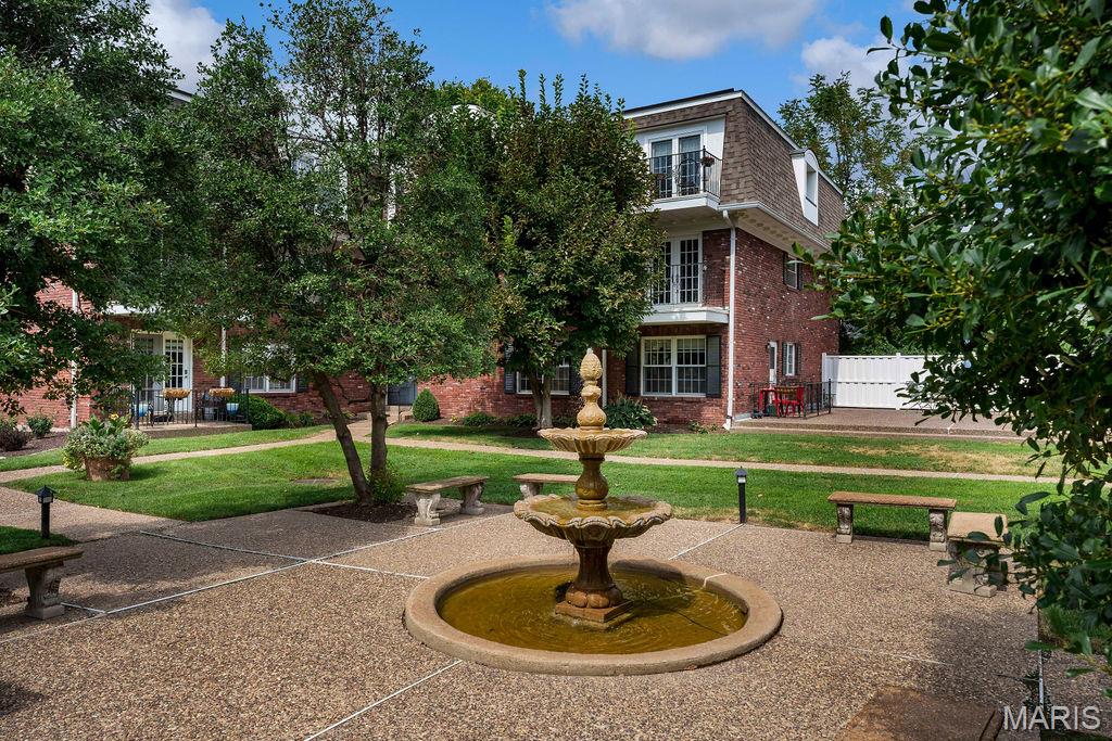 528 N Kirkwood Road Unit: 3B