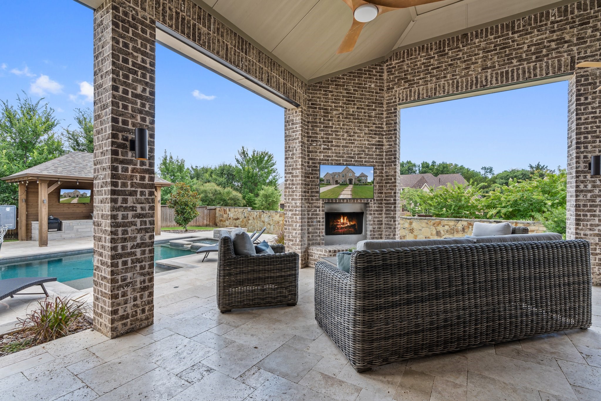 900 Evergreen Drive