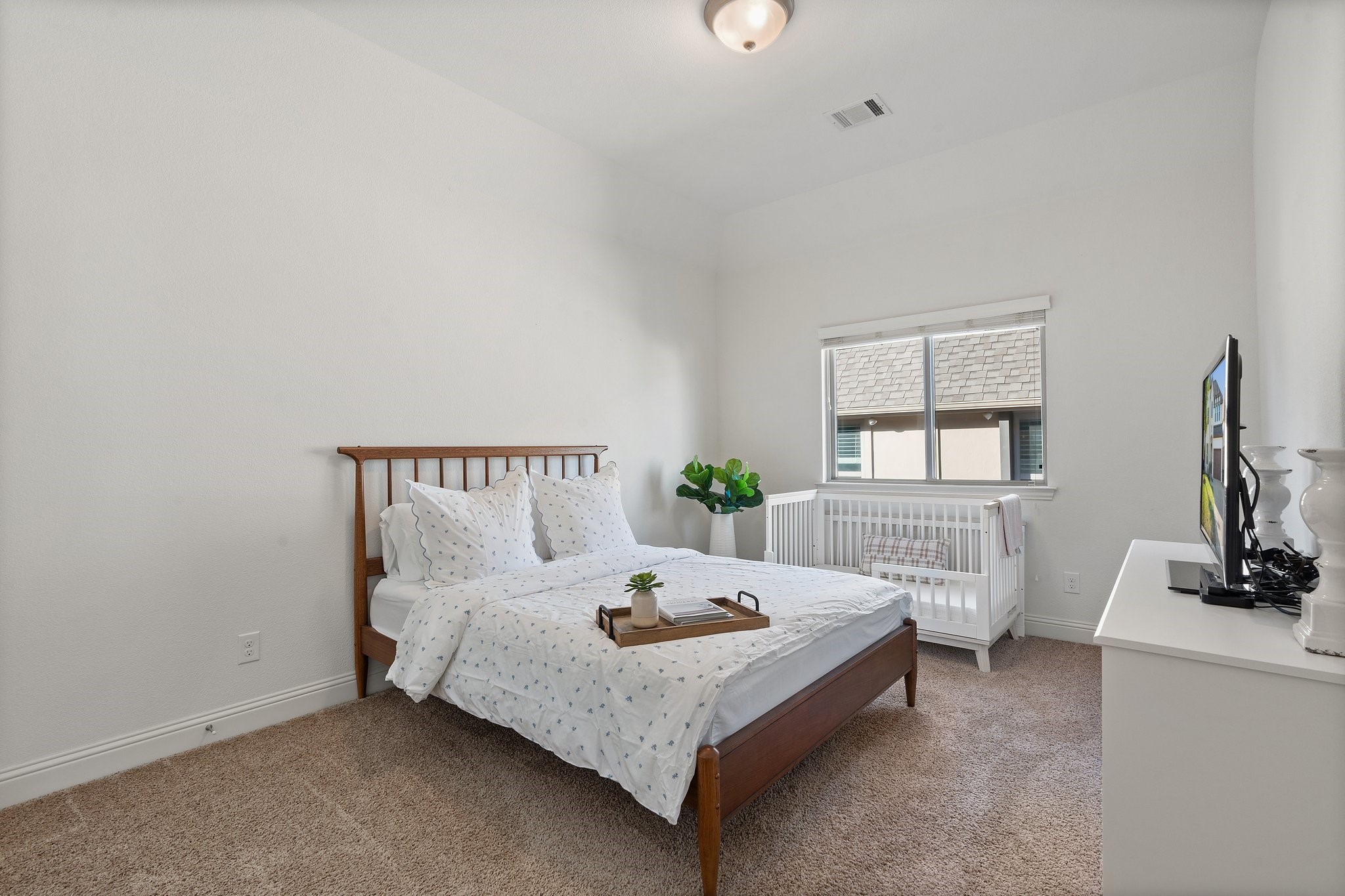 4211 Camden Ave