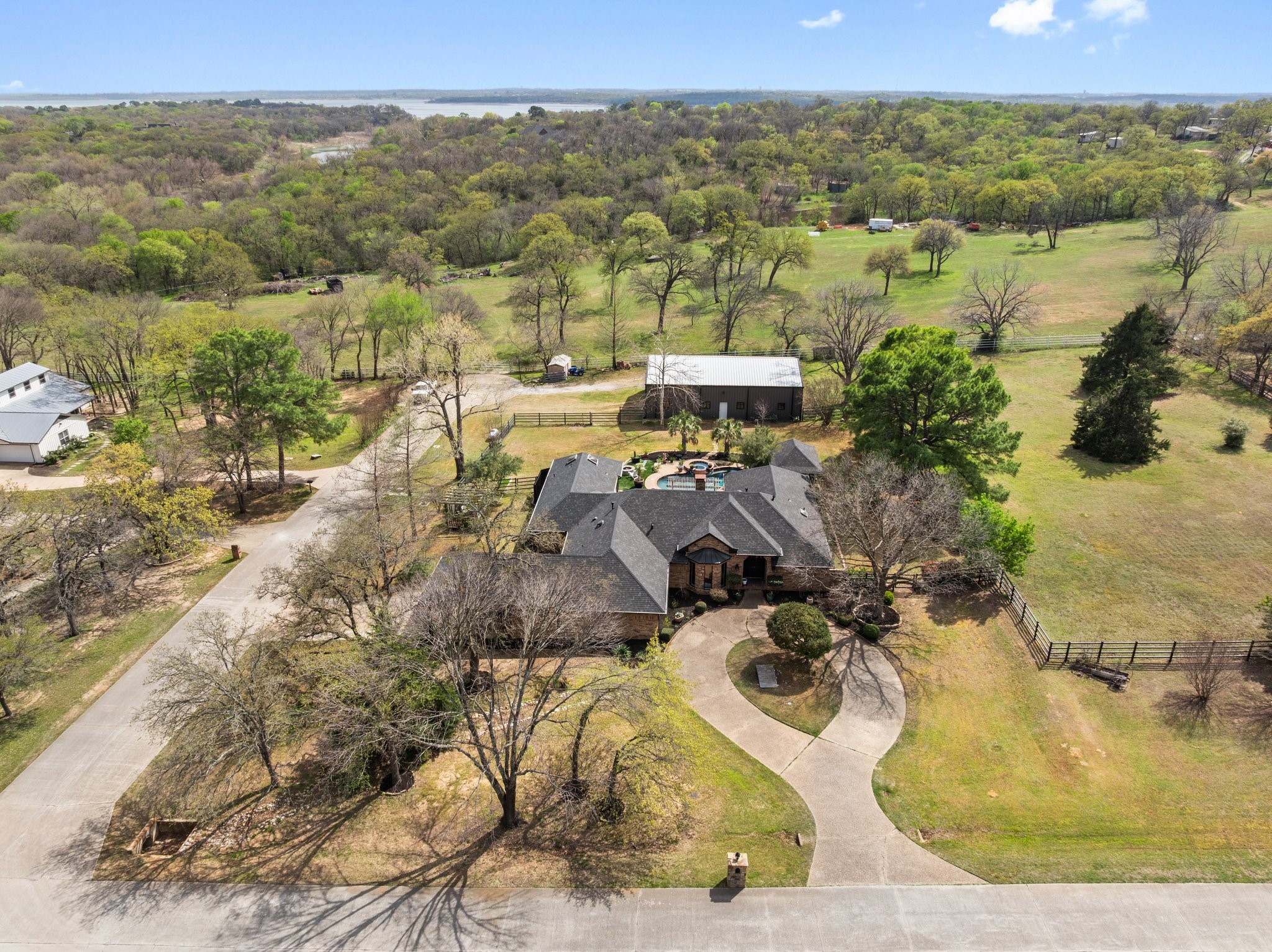 7375 Lost Creek