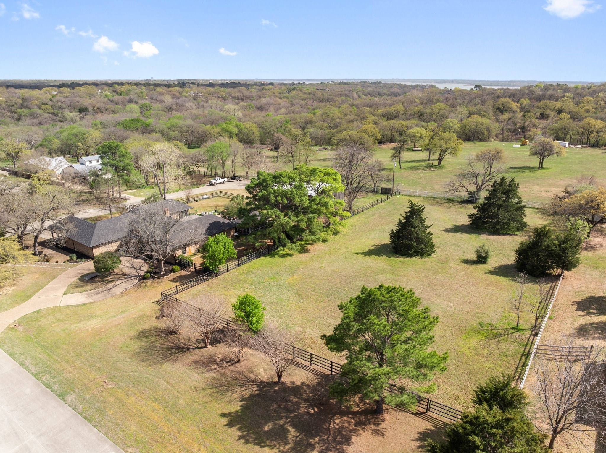 7375 Lost Creek