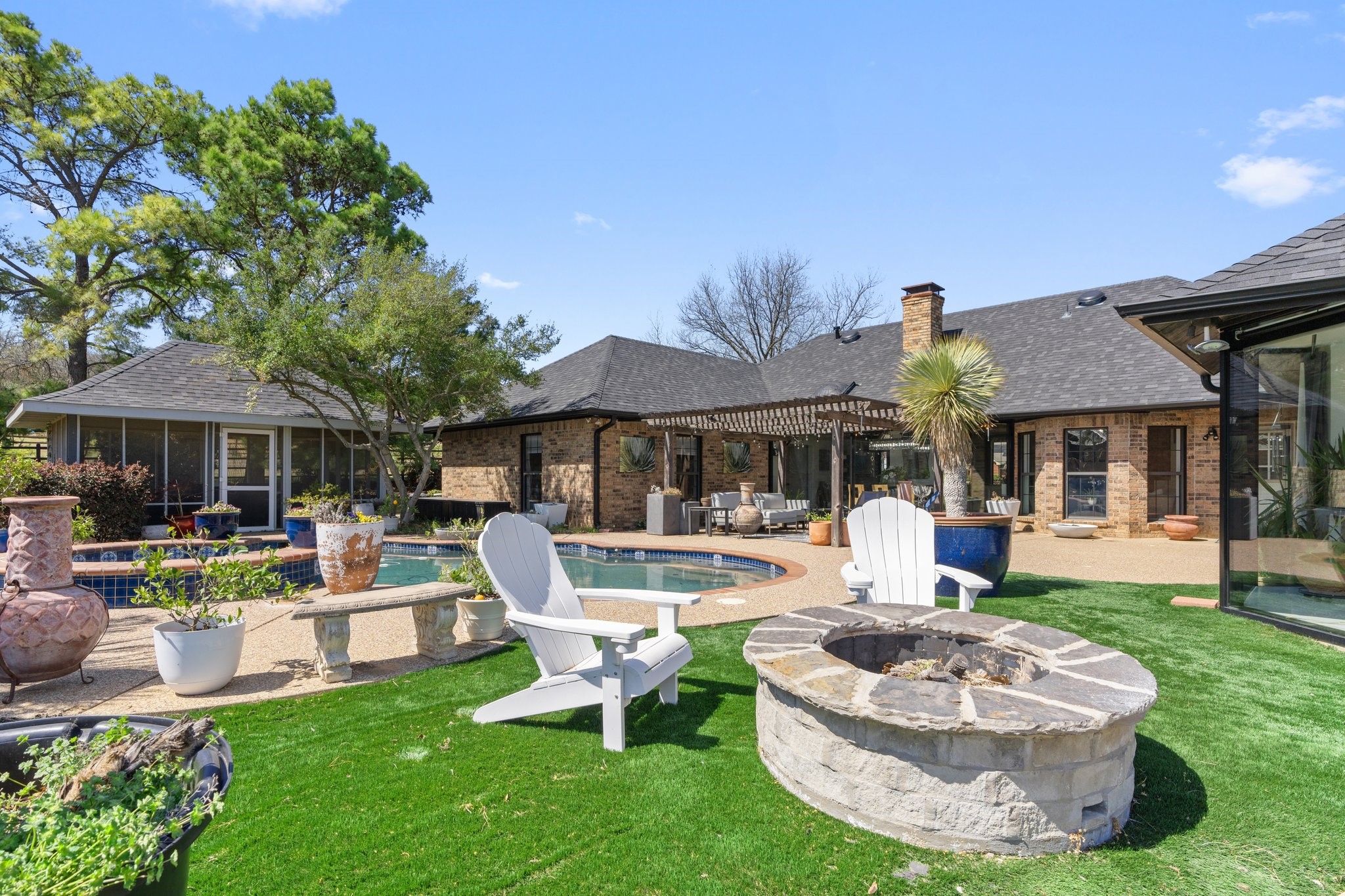 7375 Lost Creek