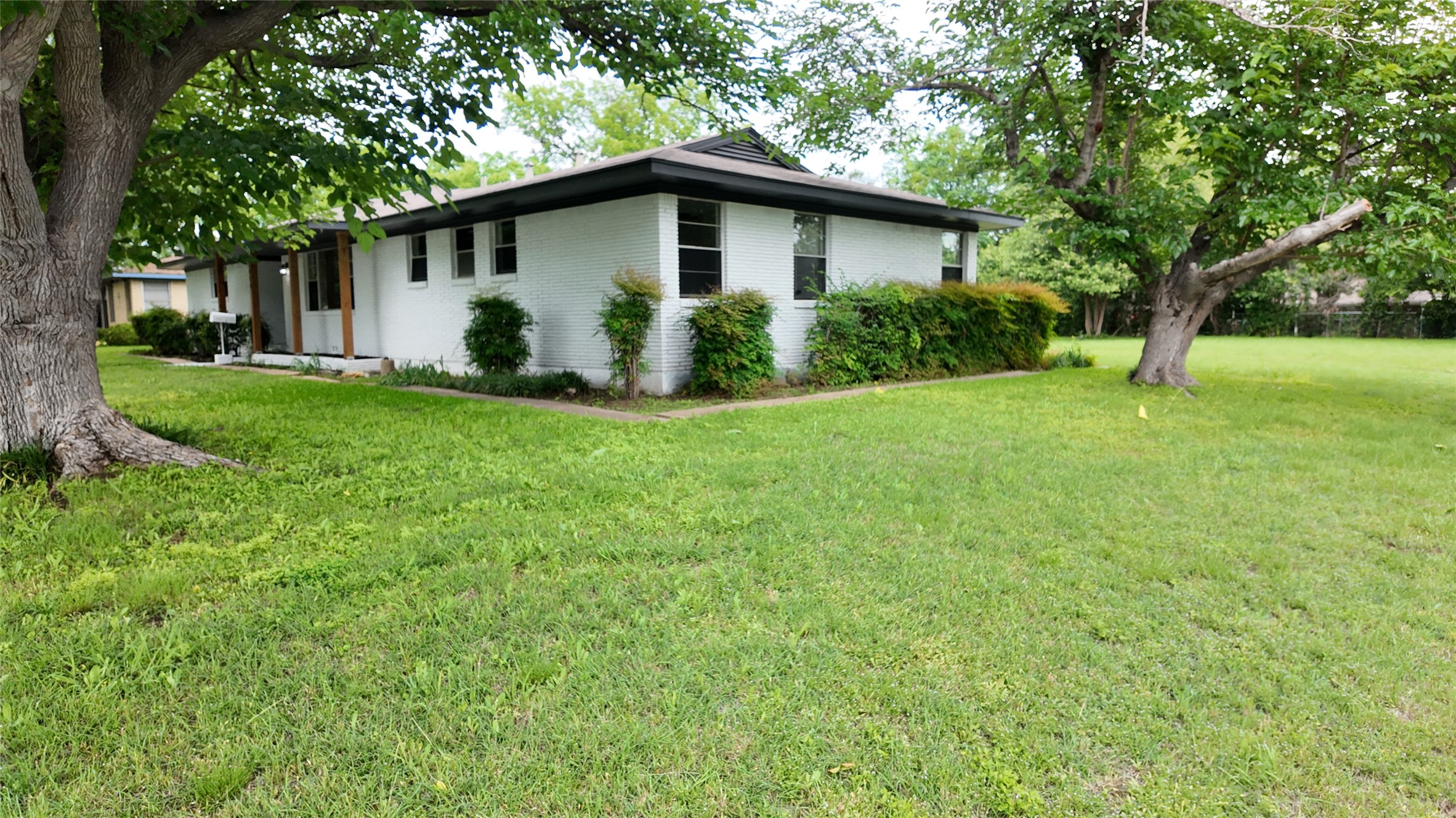 3600 Venice Drive