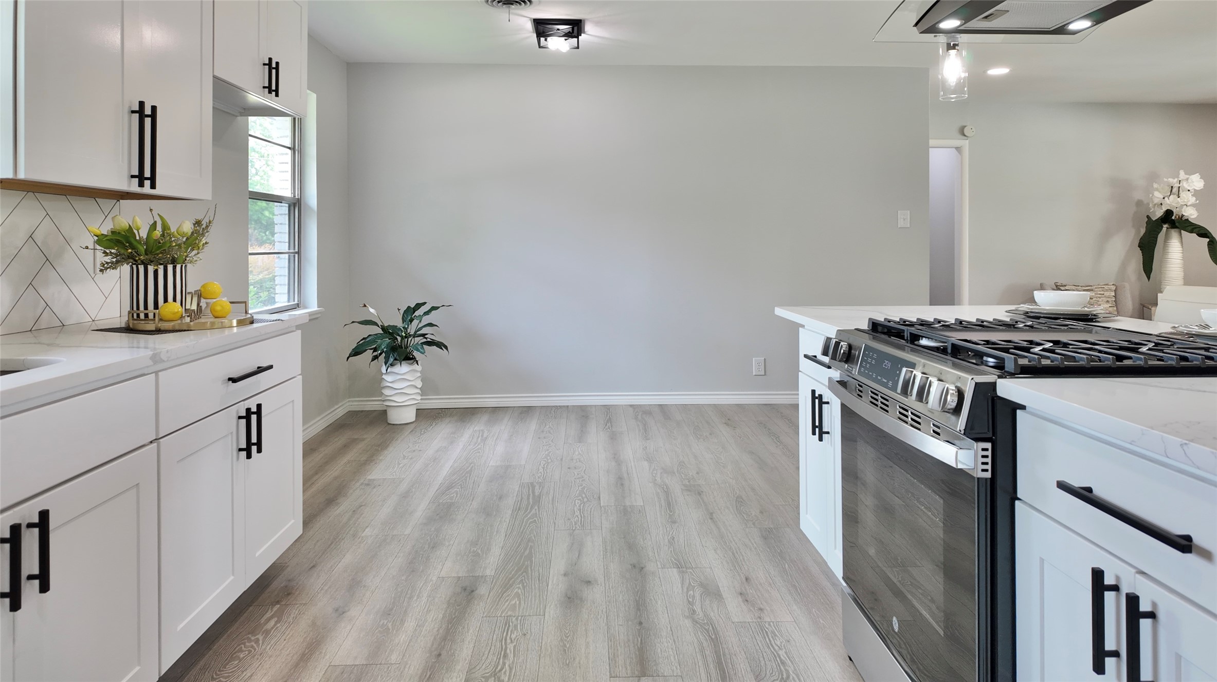 3600 Venice Drive