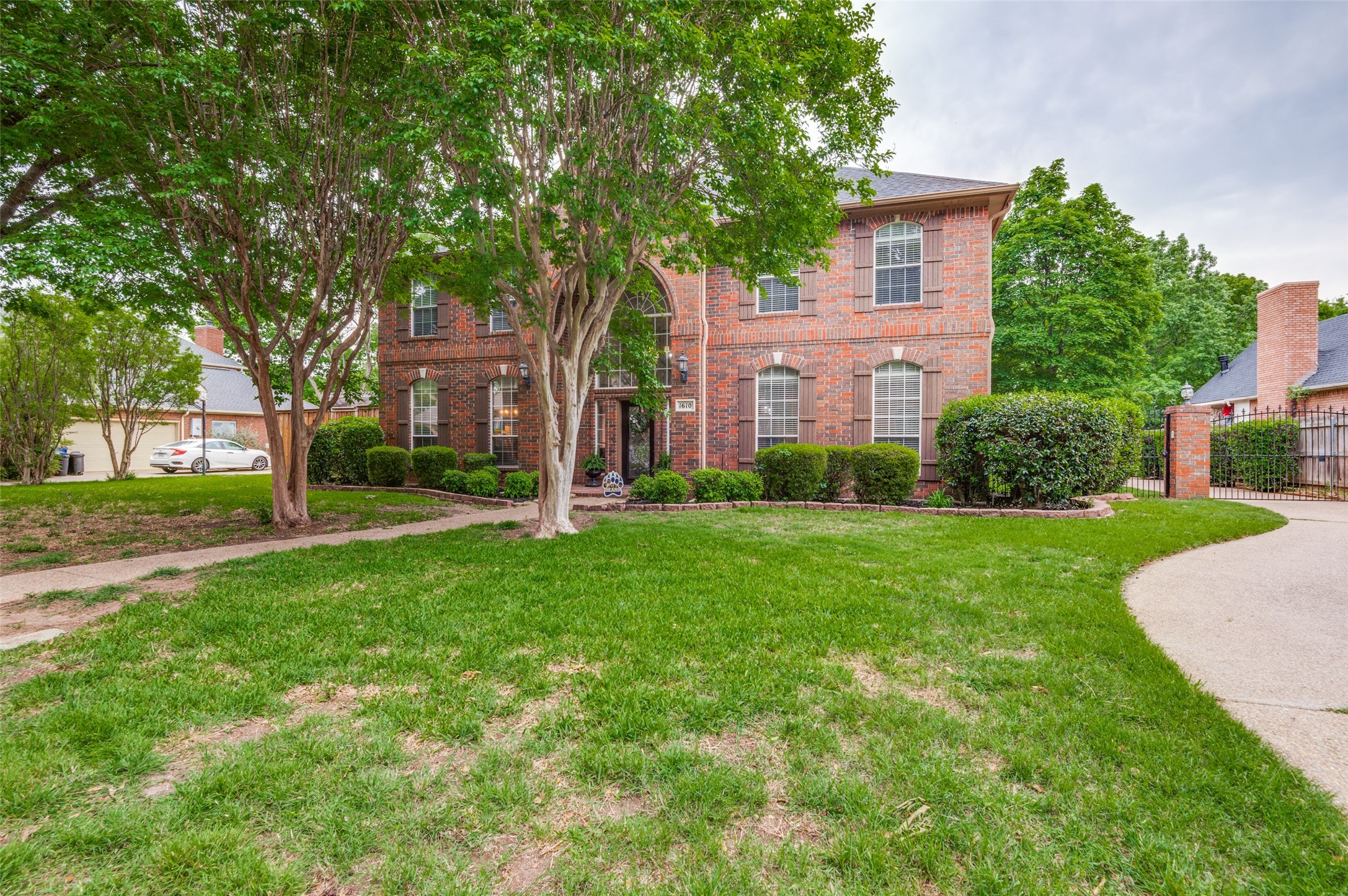 1610 Chretien Point Drive