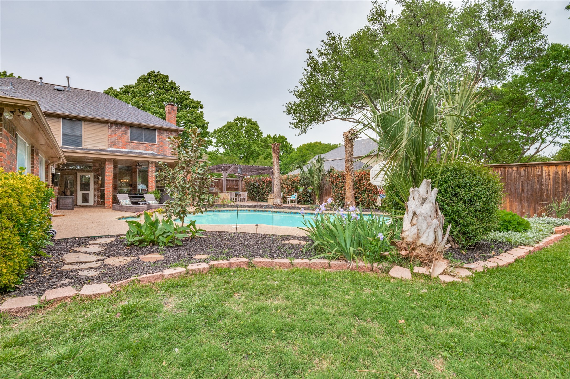 1610 Chretien Point Drive