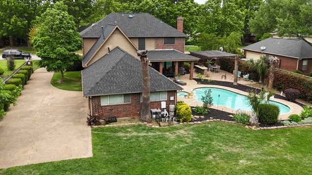 1610 Chretien Point Drive