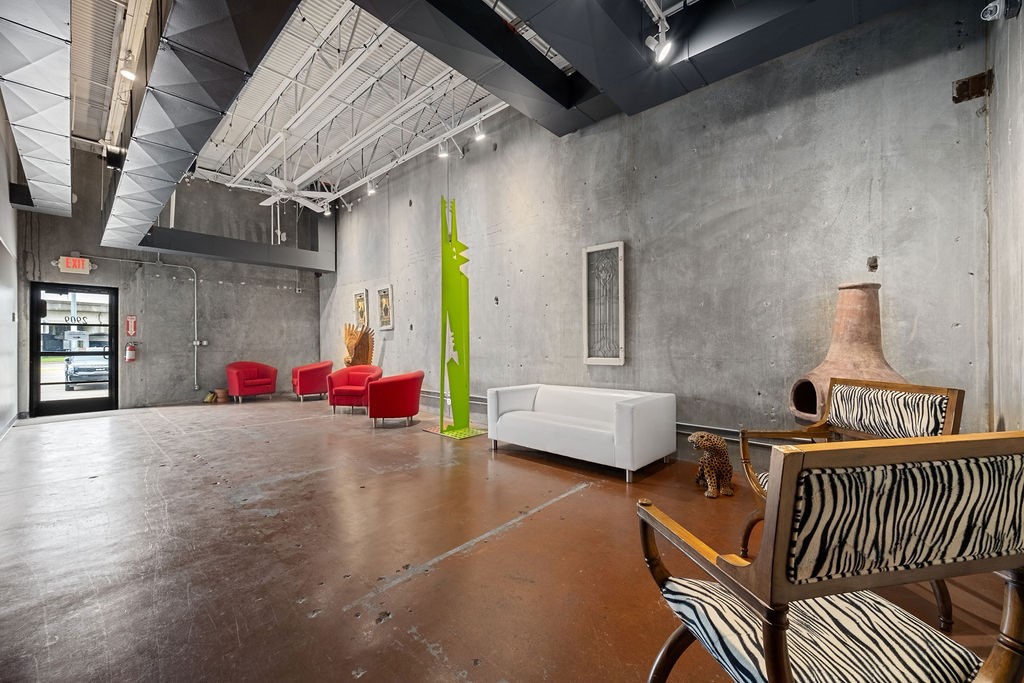 2909 San Jacinto