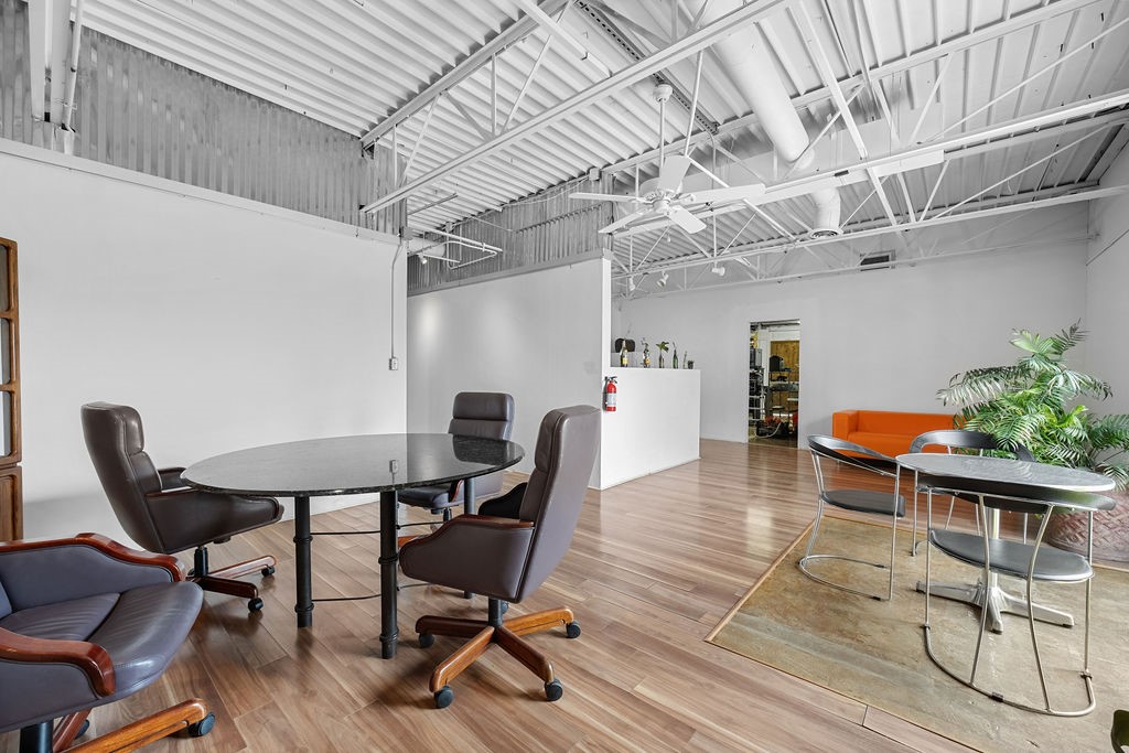 2909 San Jacinto