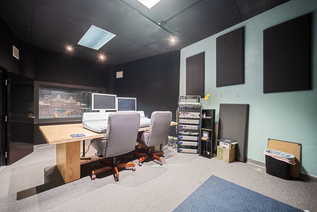 2909 San Jacinto