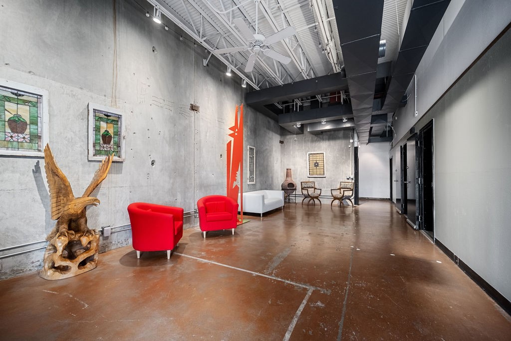 2909 San Jacinto