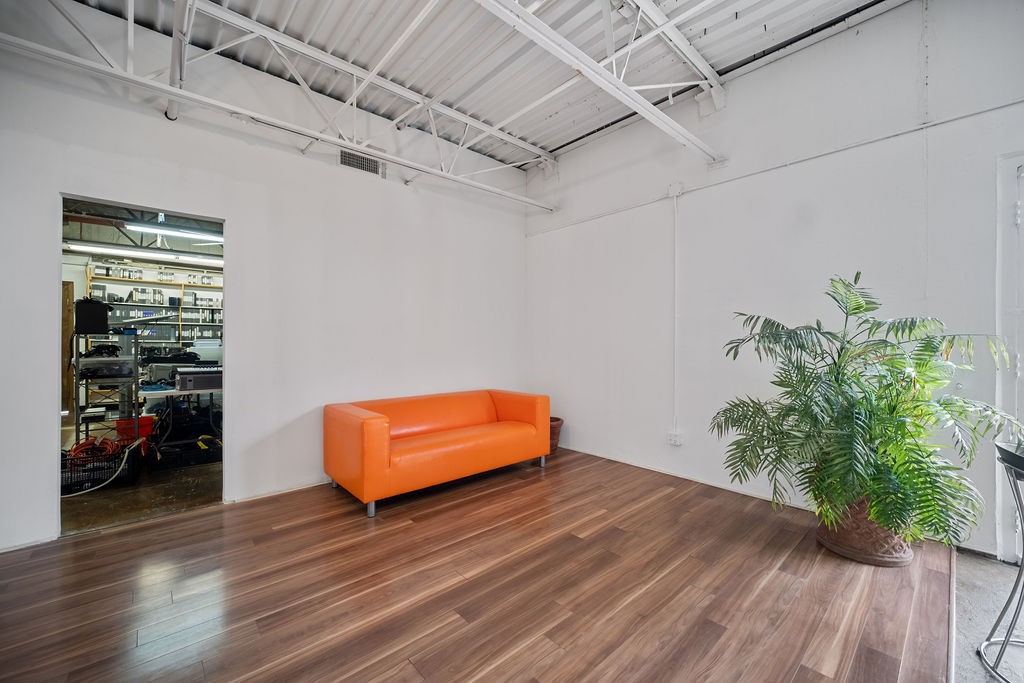 2909 San Jacinto