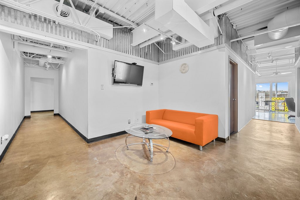 2909 San Jacinto
