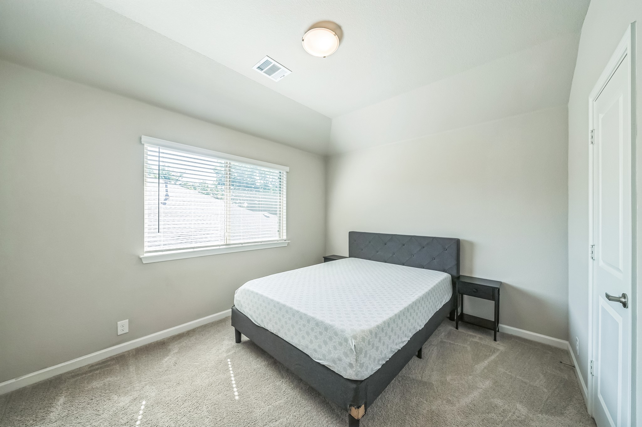 2806 Ocean Drive