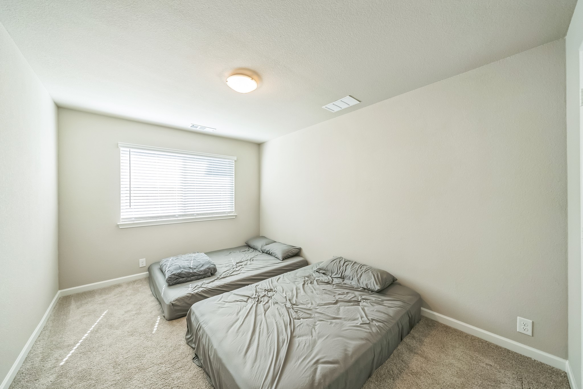 2806 Ocean Drive