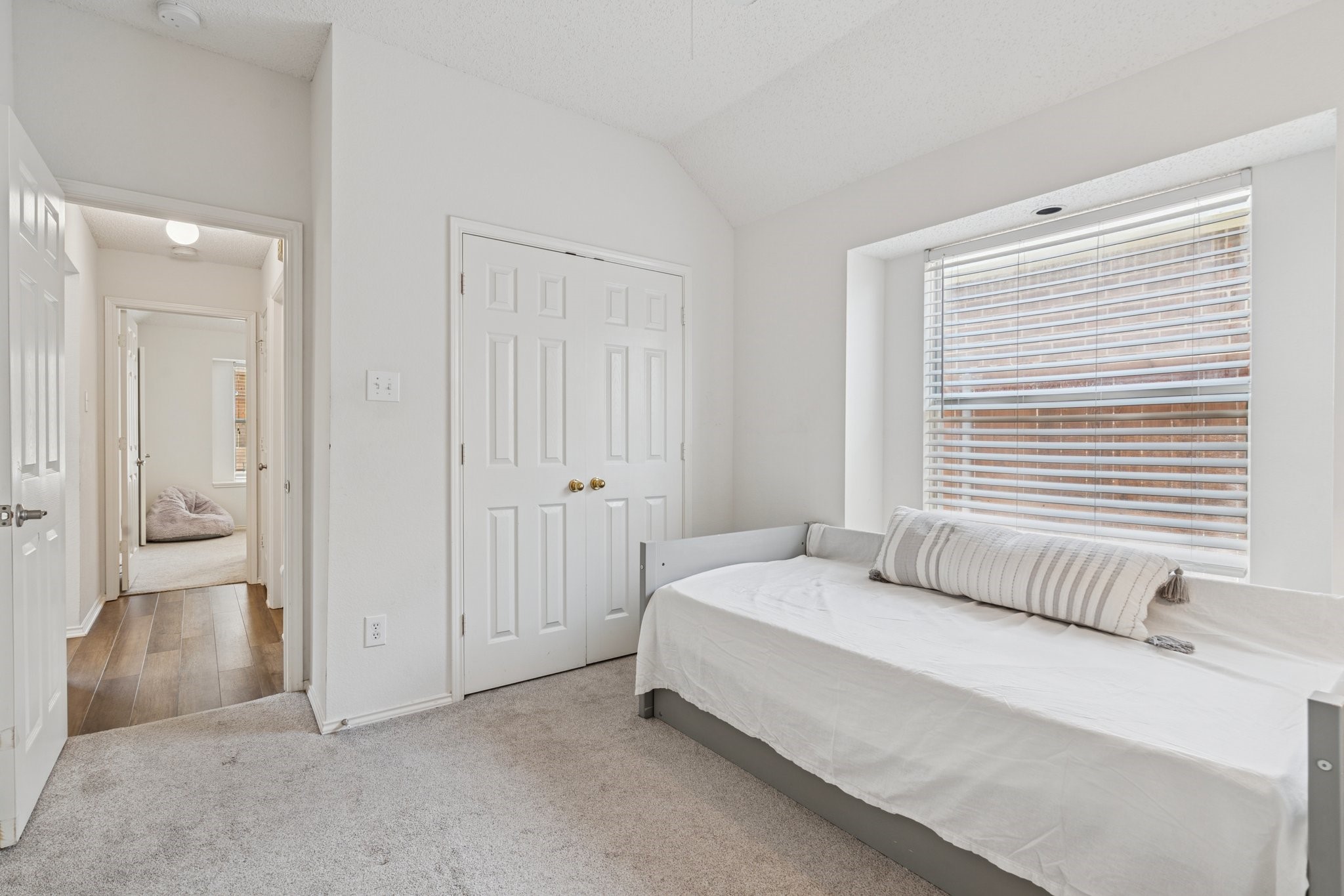 2216 Starleaf Place