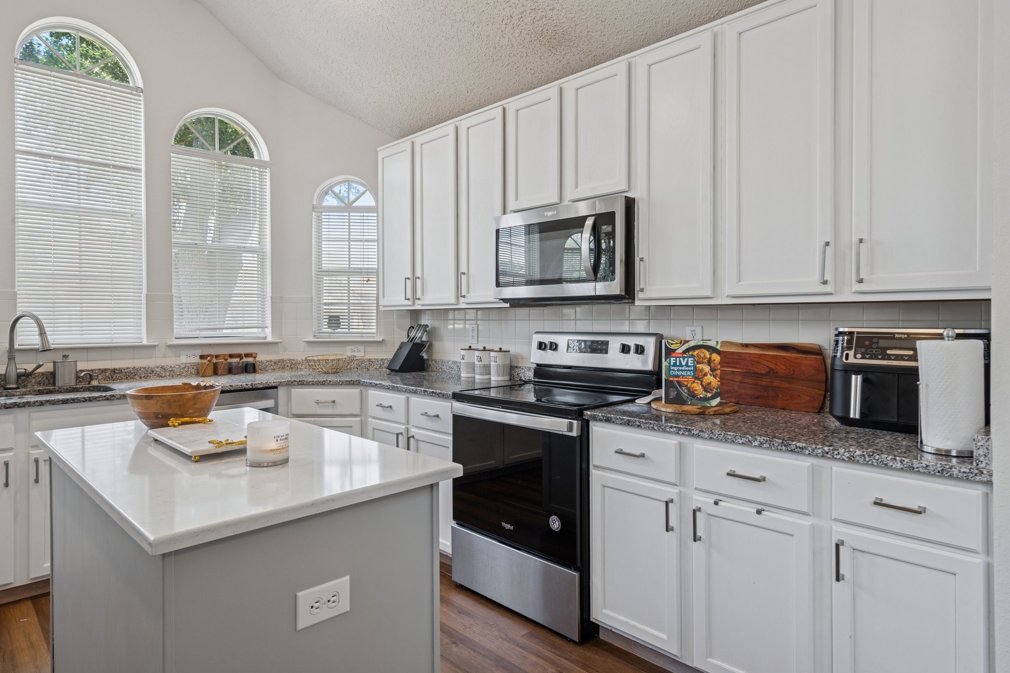 2216 Starleaf Place